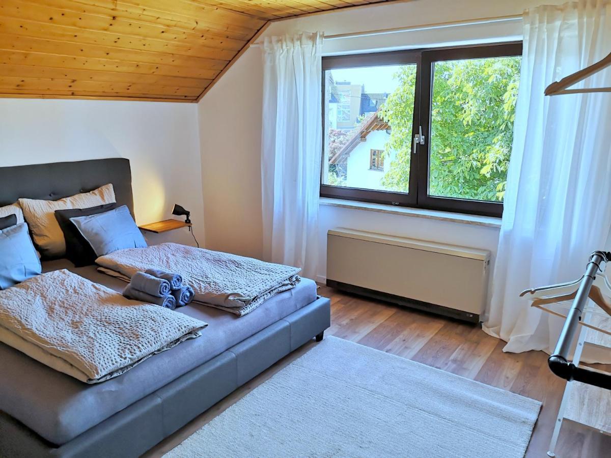 Family-Apartment Mit Balkon, Kueche, Parkplatz & Waschmaschine Оффенбург Экстерьер фото