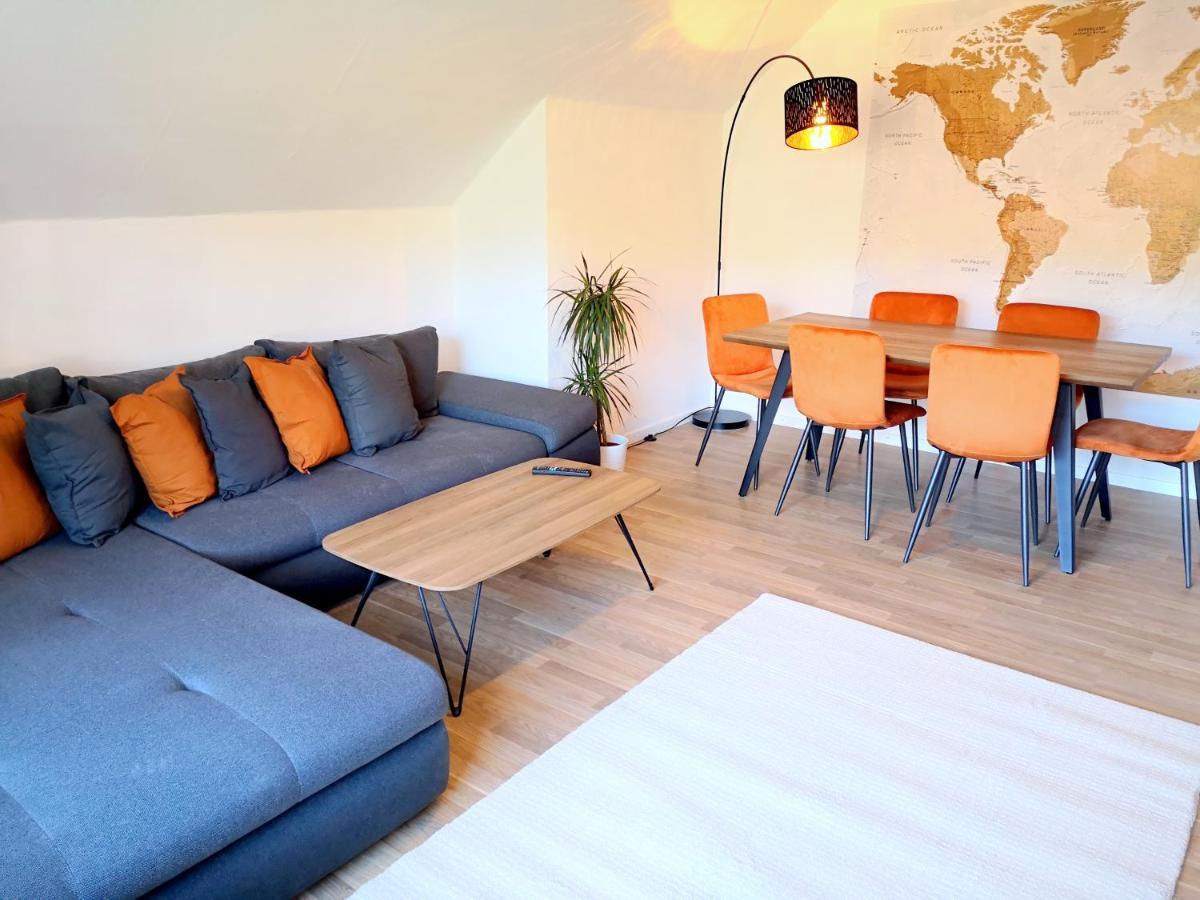 Family-Apartment Mit Balkon, Kueche, Parkplatz & Waschmaschine Оффенбург Экстерьер фото
